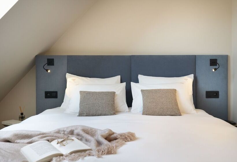 חדר סופריור, Hébé