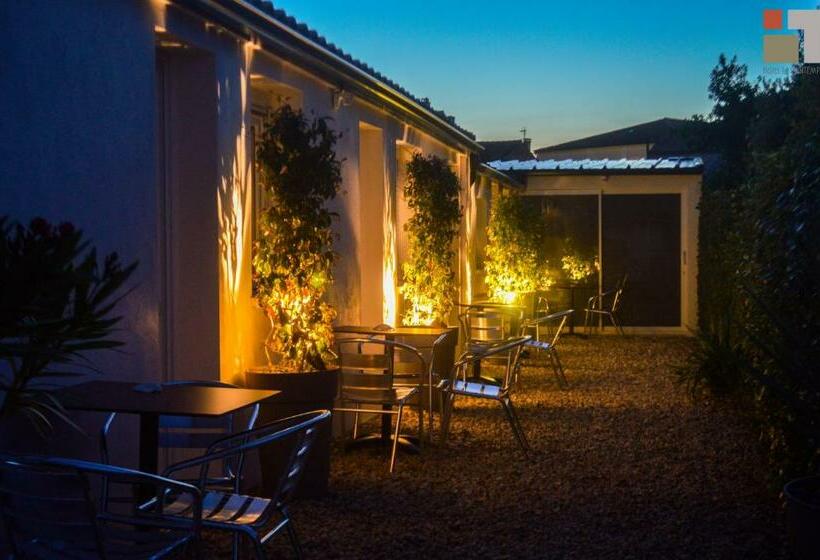 带露台的高档房间, Hôtel Le Printemps