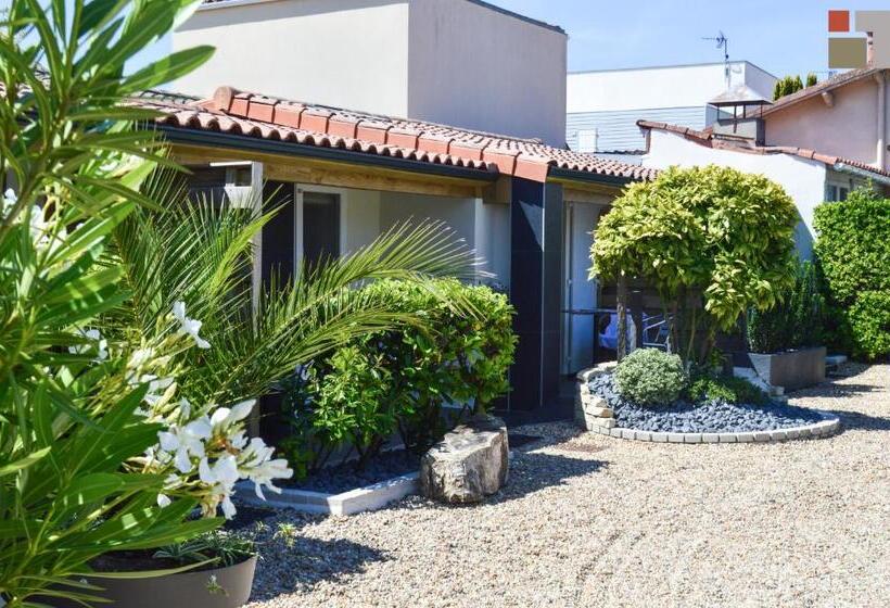 带露台的高档房间, Hôtel Le Printemps