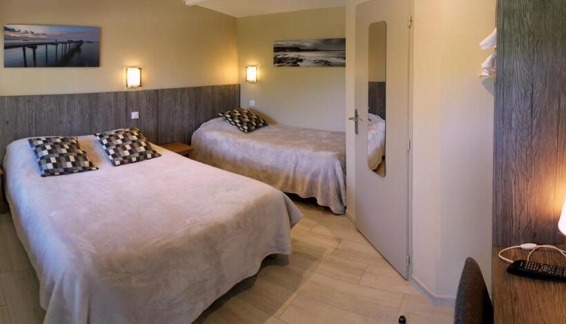 带露台的高档房间, Hôtel Le Printemps