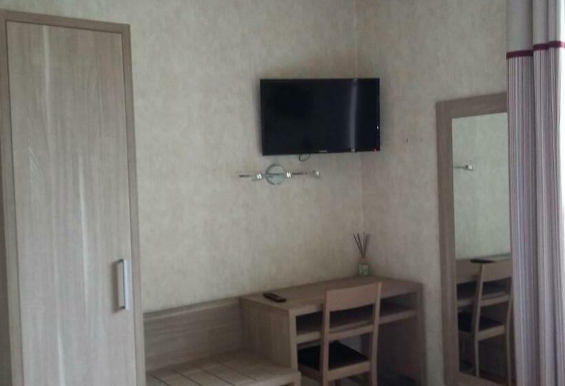 スタンダードルーム, De La Mer