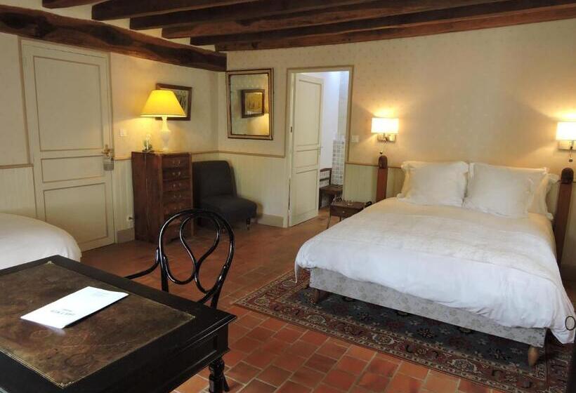 Номер Стандарт Трехместный, Le Domaine De Mestré, The Originals Relais