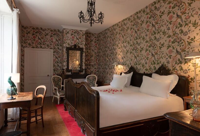 Romantic Room, Le Domaine De Mestré, The Originals Relais