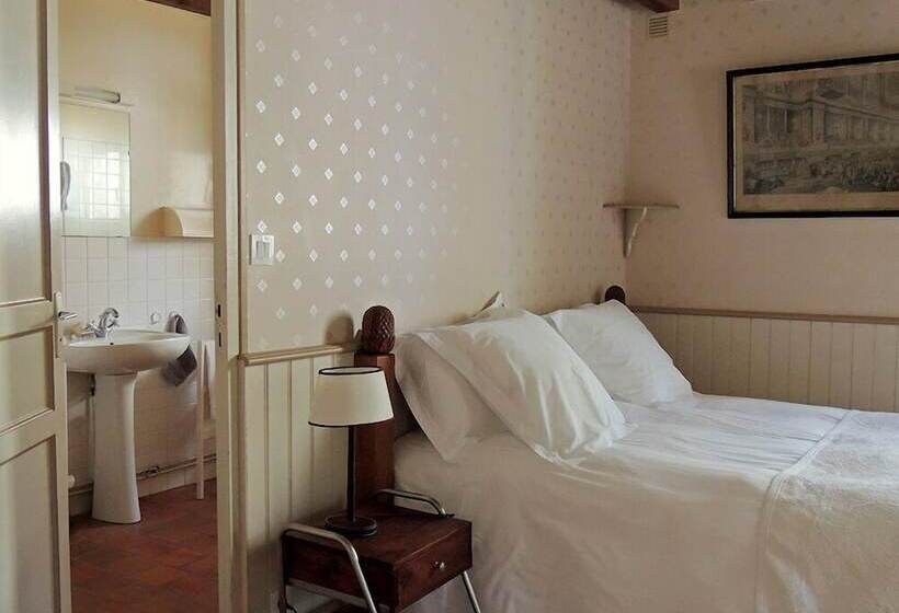 חדר סטנדרט לשלושה, Le Domaine De Mestré, The Originals Relais