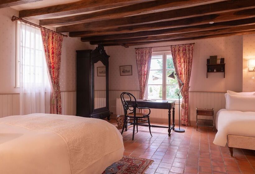 Номер Стандарт Трехместный, Le Domaine De Mestré, The Originals Relais