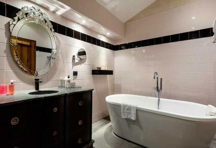 جناح جونيور, Le Trésor Des Templiers