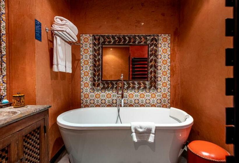 جناح جونيور, Le Trésor Des Templiers