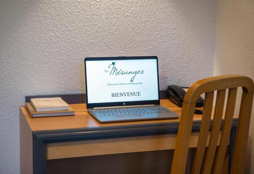 패밀리 룸, Les Mesanges