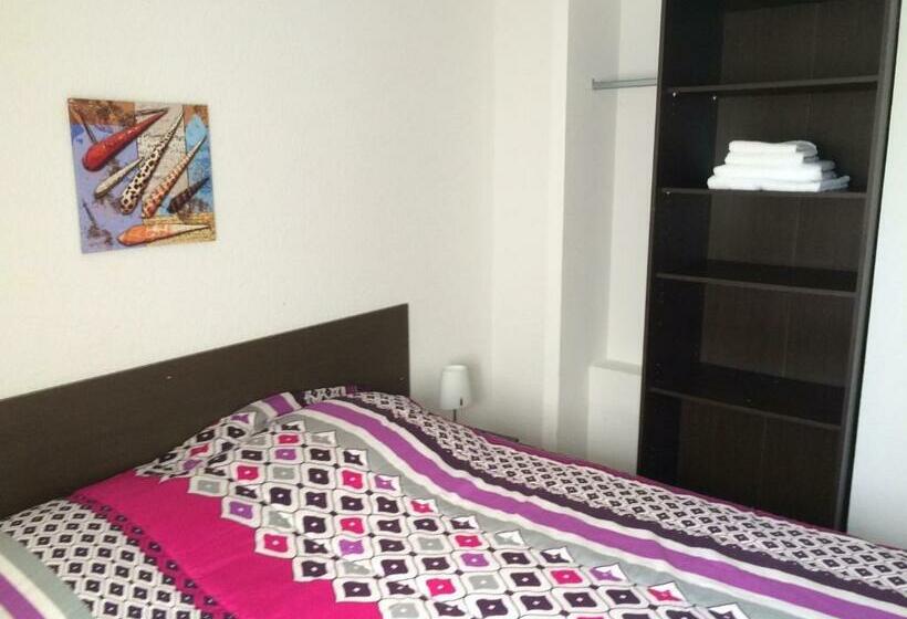 חדר סטנדרט, L'hôtel Du Méditerranée