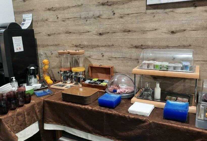 غرفة قياسية, Logis Hôtel Le Bocage