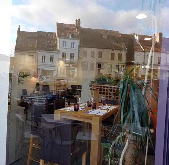 غرفة قياسية رباعية, Logis Hôtel Le Bocage