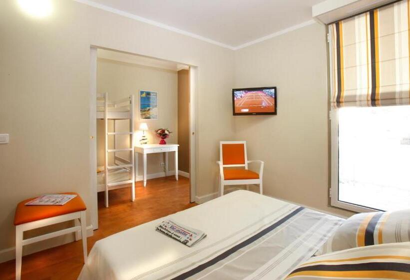 Семейный Номер, Club La Font Des Horts