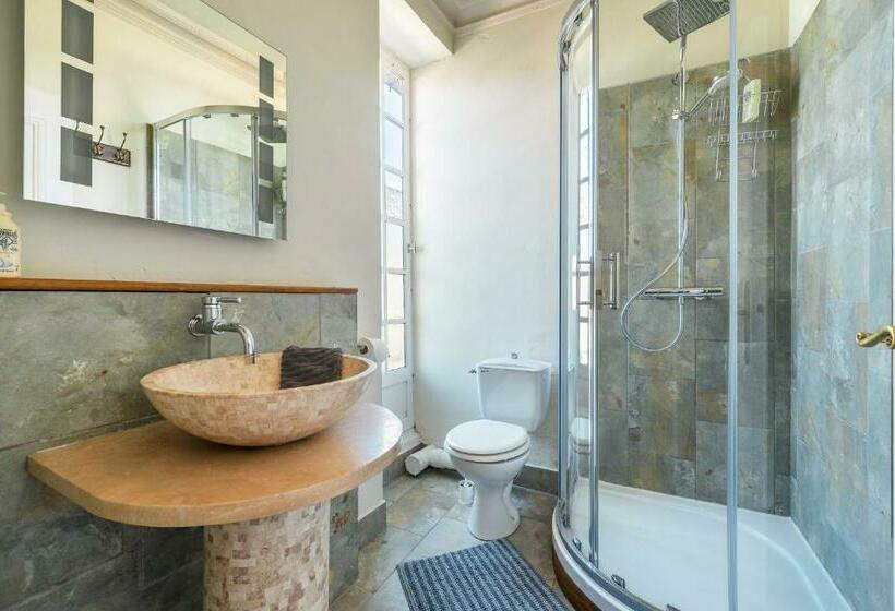 带大床的标准间, 5 Grande Rue