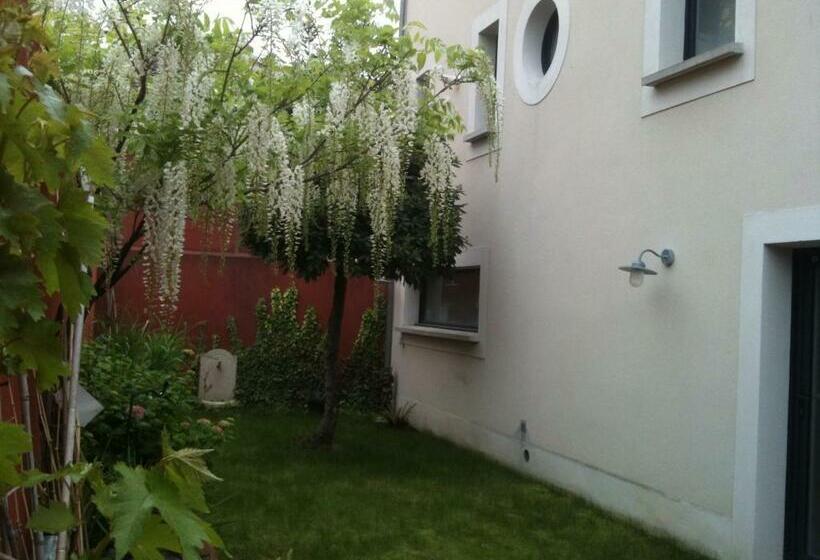 スタンダードスタジオ, Beauséjour Porte De Versailles Expo