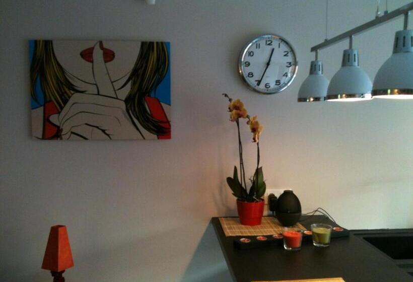 スタンダードスタジオ, Beauséjour Porte De Versailles Expo