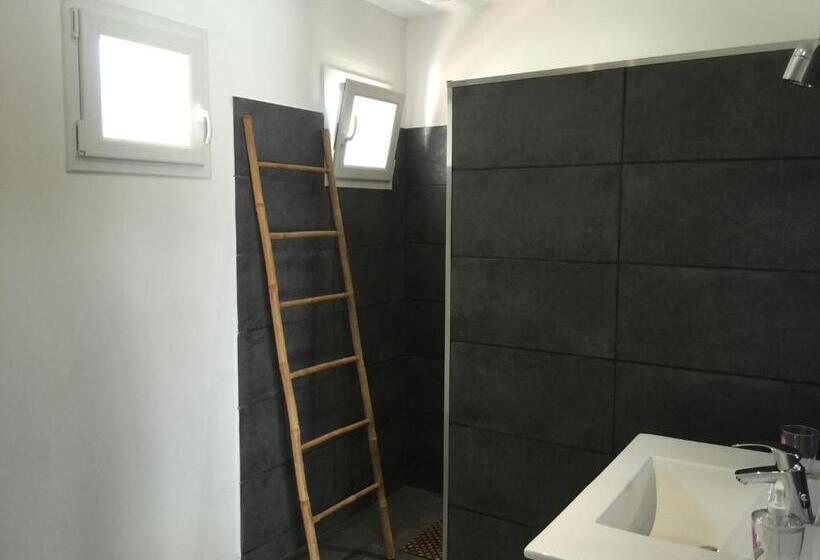 غرفة عائلية, Chambres D Hôtes Le Mas Du Bijou Bleu