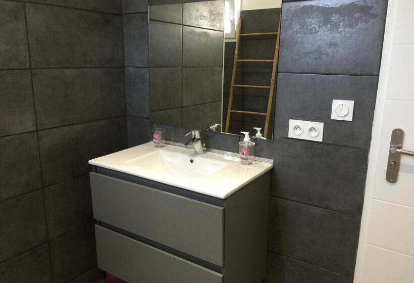 غرفة عائلية, Chambres D Hôtes Le Mas Du Bijou Bleu