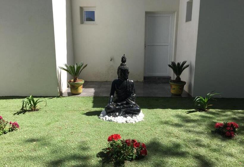 غرفة ديلوكس مزودة بتراس, Chambres D Hôtes Le Mas Du Bijou Bleu