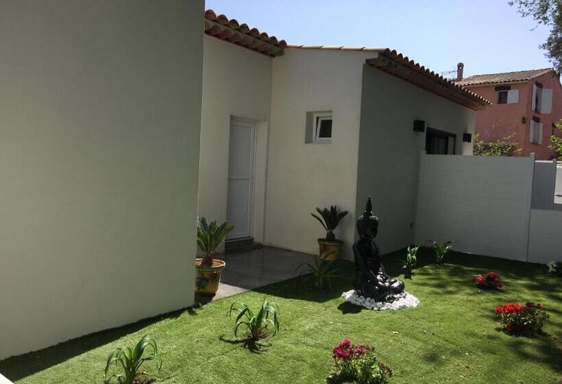 غرفة عائلية, Chambres D Hôtes Le Mas Du Bijou Bleu