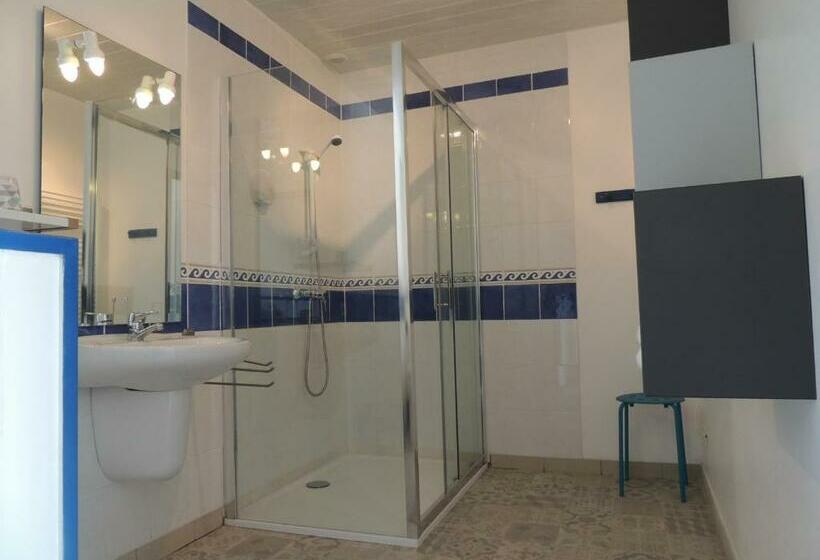 Номер Стандарт Трехместный, Chambres D Hotes Les Pieris