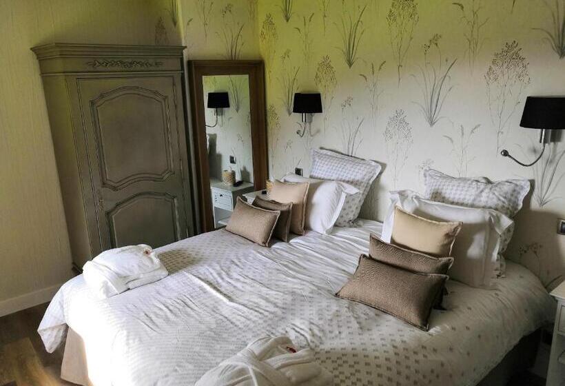 Дом 4 Спальни, Domaine Du Clos Fleuri   Spa