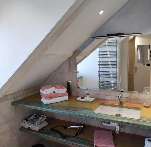 高级套房带海景, Domaine Du Clos Fleuri Spa