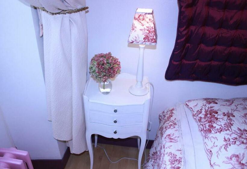 Номер Стандарт, La Demeure Aux Hortensias