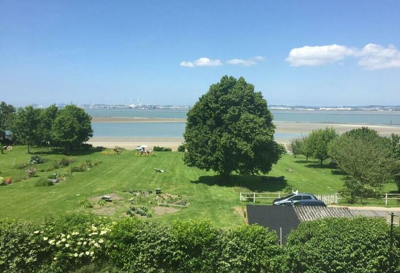 オーシャンビュースイート, La Maison De La Plage La Cerisaie