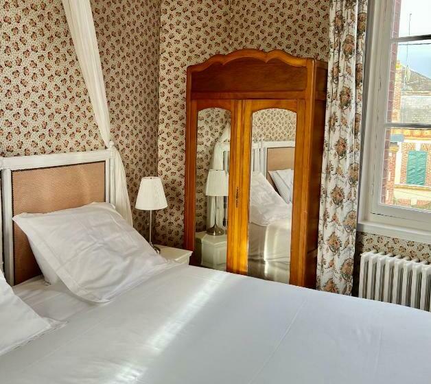 غرفة أساسية, La Villa L Argentine