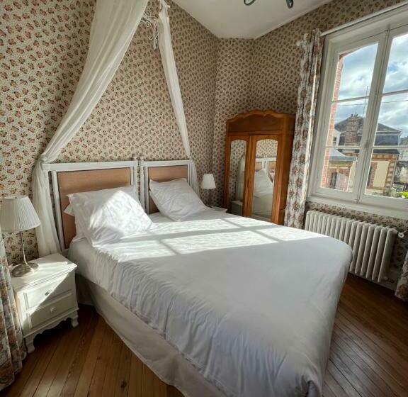 غرفة أساسية, La Villa L Argentine