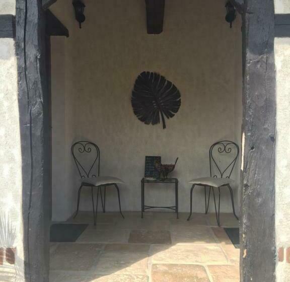 חדר משפחתי, Le Moulin De Champagne