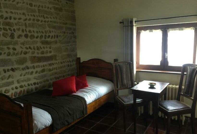 חדר משפחתי, Le Moulin De Champagne