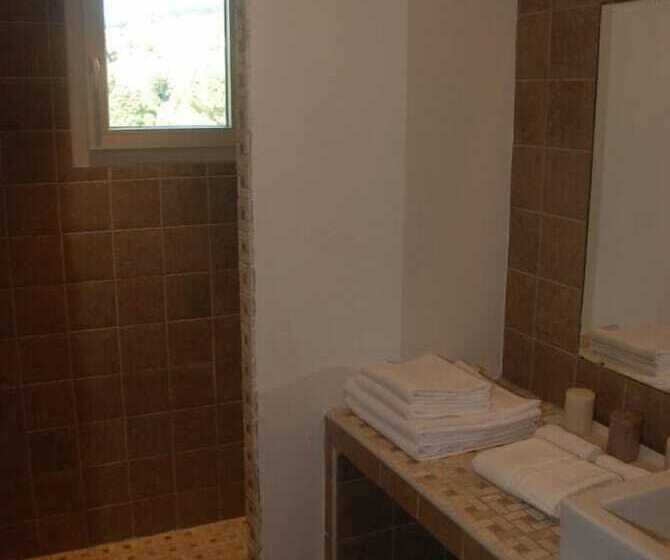 Номер Стандарт, & Restaurant Les Bergeries D'alata