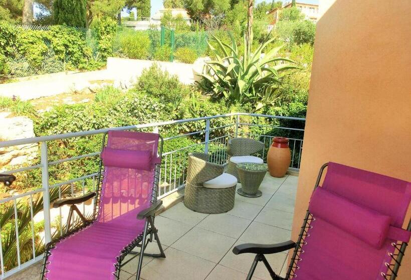 חדר סופריור נוף לים, Villa Azur Golf