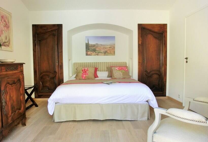 غرفة كومفورت, Villa Azur Golf