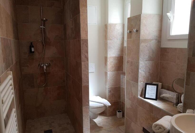 غرفة ديلوكس, Au Bon Coin