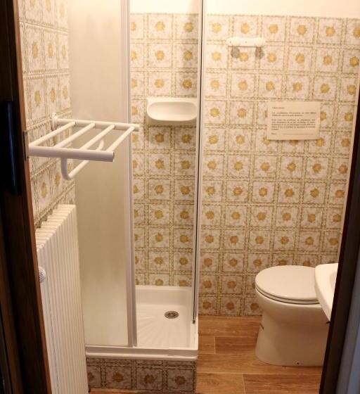 スタンダード4人部屋, Auberge Saint Martin