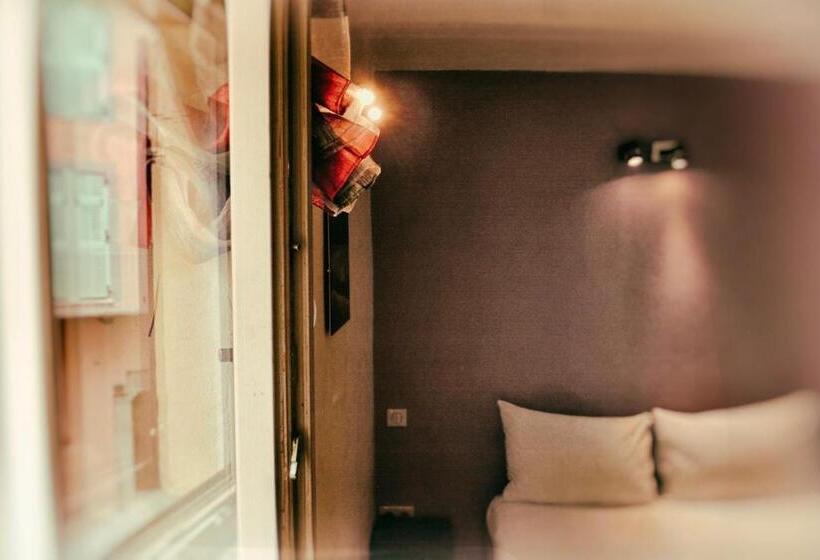 スーペリアールーム, Auberge Saint Martin