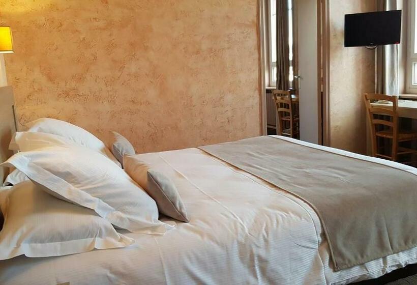 家庭间, Hostellerie D Heloise