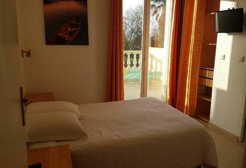 Номер Стандарт с Террасой, Hôtel De La Mer