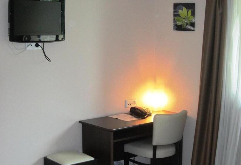 غرفة إقتصادية ثلاثية, Hôtel Particulier Villa Des Marais