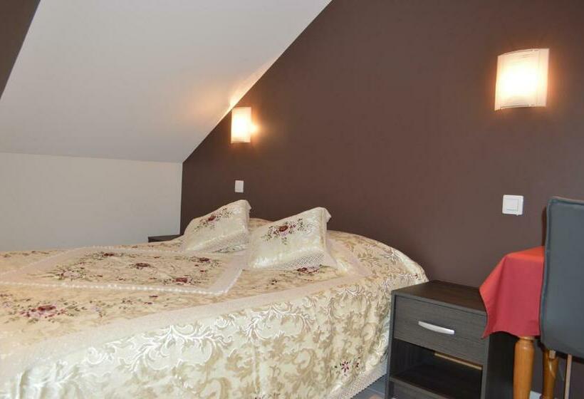 Номер Стандарт, Hôtel Timgad