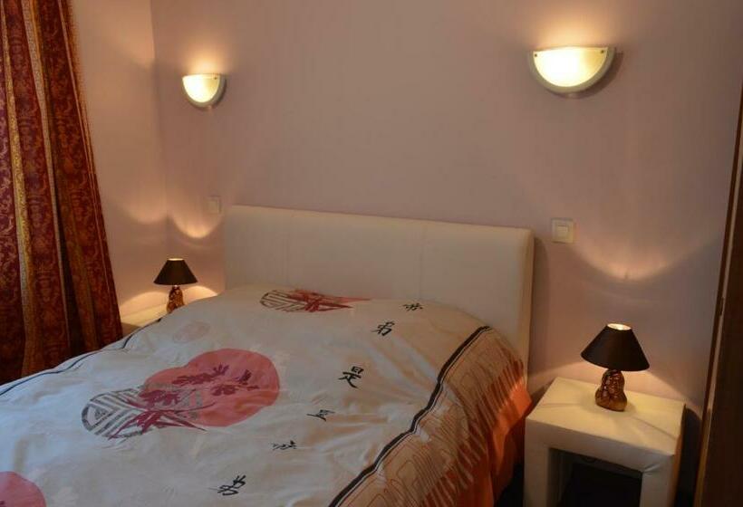 Номер Стандарт, Hôtel Timgad