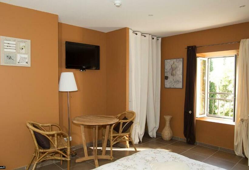 اتاق راحتی, La Bastide De Venelles