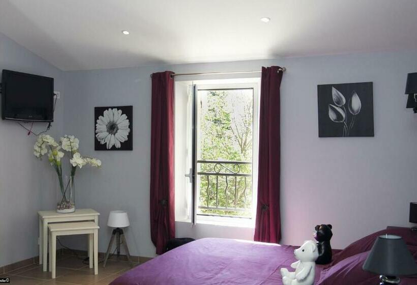 اتاق راحتی, La Bastide De Venelles