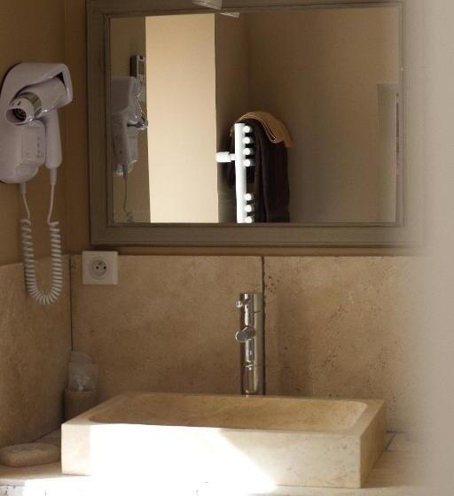 اتاق راحتی, La Bastide De Venelles