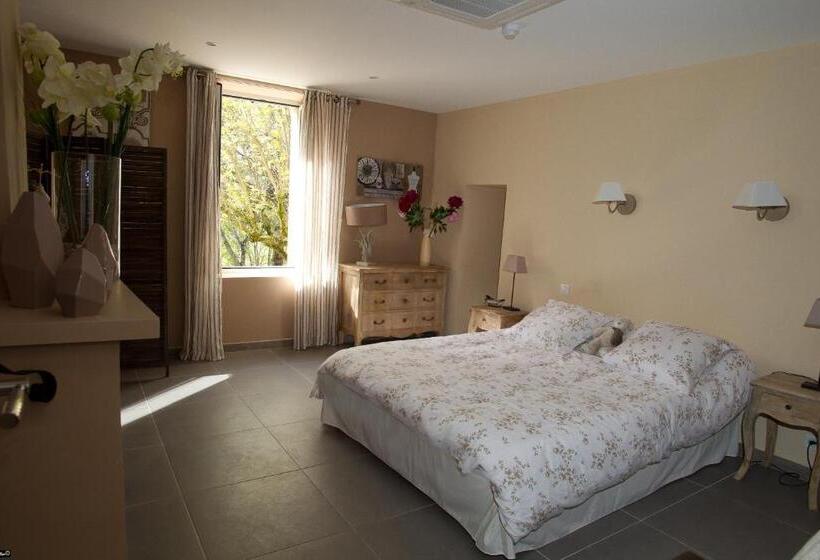 اتاق راحتی, La Bastide De Venelles