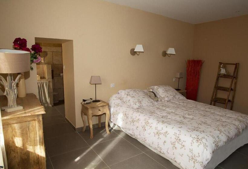 اتاق راحتی, La Bastide De Venelles