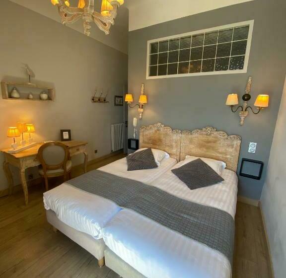 חדר קומפורט עם נוף לים, Restaurant De La Tour