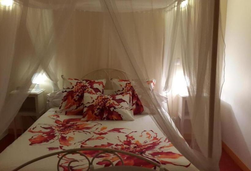 高级大房间, Au Bois De Massier